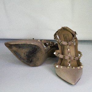 Valentino Nude Poudre Beige Rockstuds Heels